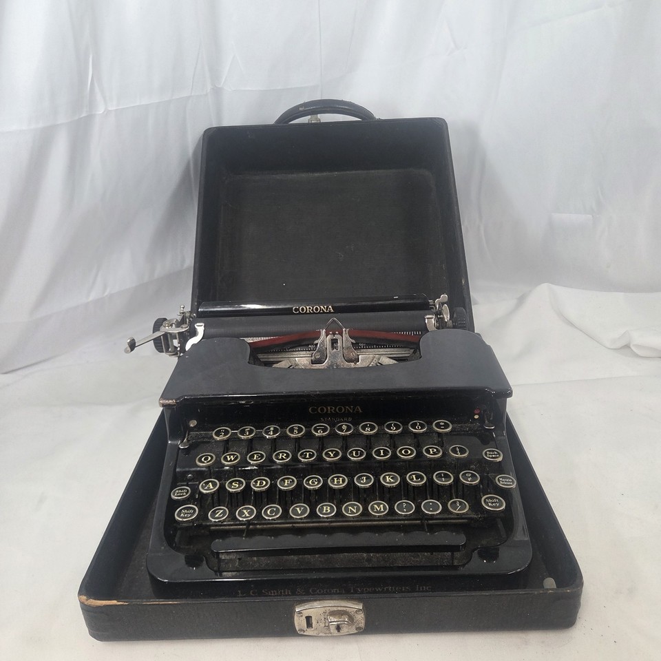 1930s Corona Standard Portable Manual Typewriter Black w Carrying Case Vintage
