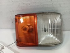 041-0625 Driver Right Side Marker Light Assembly From 1989 Mazda Bongo 12069355