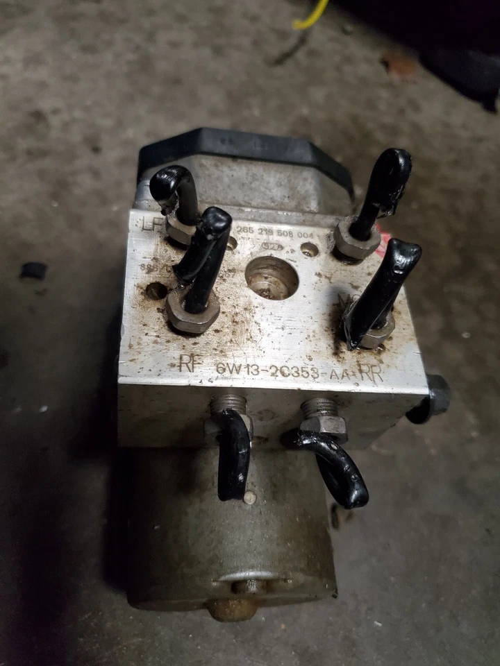 2005-06-07-2008 LINCOLN TOWN CAR ABS PUMP ABS MODULE 6W13-2C353A 0265219508004 - Image 2 of 4