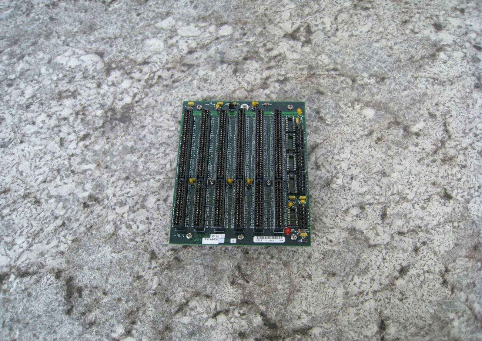 Brooks Automation I-BUS 4913-2406 103-00206-00 103-00207-00 6-Slot Backplane