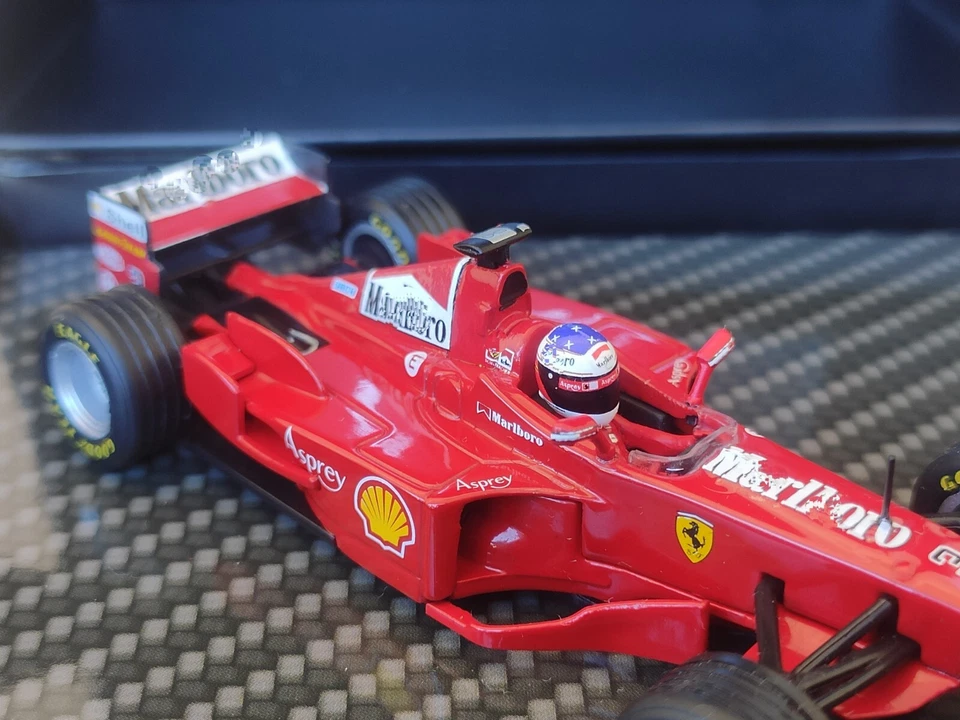 Ferrari F300 Michael Schumacher 1998 Marlb... modellino Formula 1 IXO 1/43 - Immagine 2 di 4