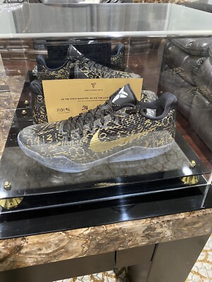 black gold kobe shoes