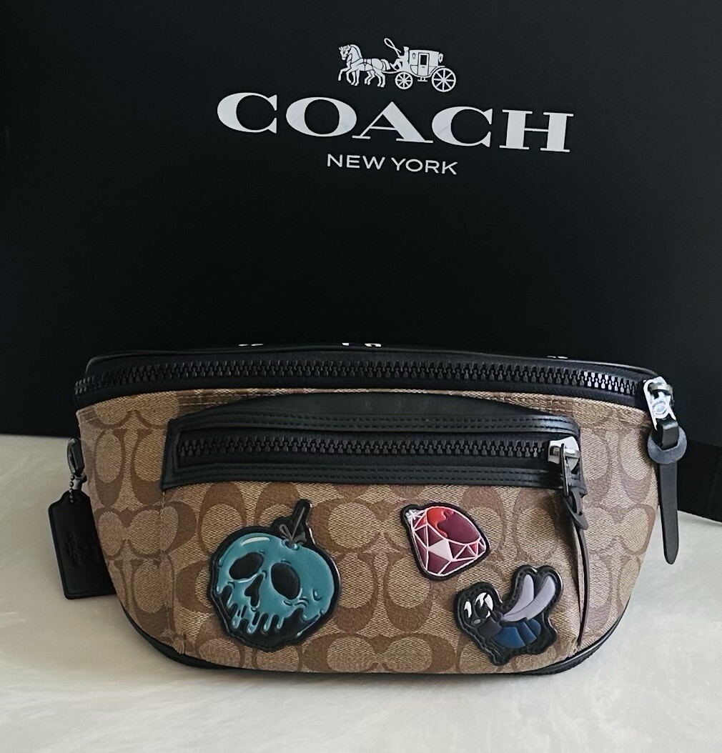 COACH × Disney 白雪姫 ウエストバッグ F72952 中古 DISNEY X COACH SNOW WHITE SIGNATURE PATCHES SPOOKY EYES BELT BAG