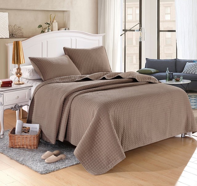 Taupe Brown Solid Color Hypoallergenic Quilt Coverlet Bedspread Twin