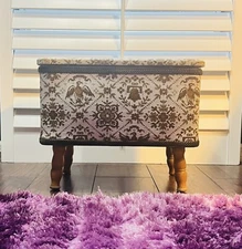 Vintage 15" x 18" 1970s REDMON Retro MCM Sewing Box Bench Basket Storage Ottoman