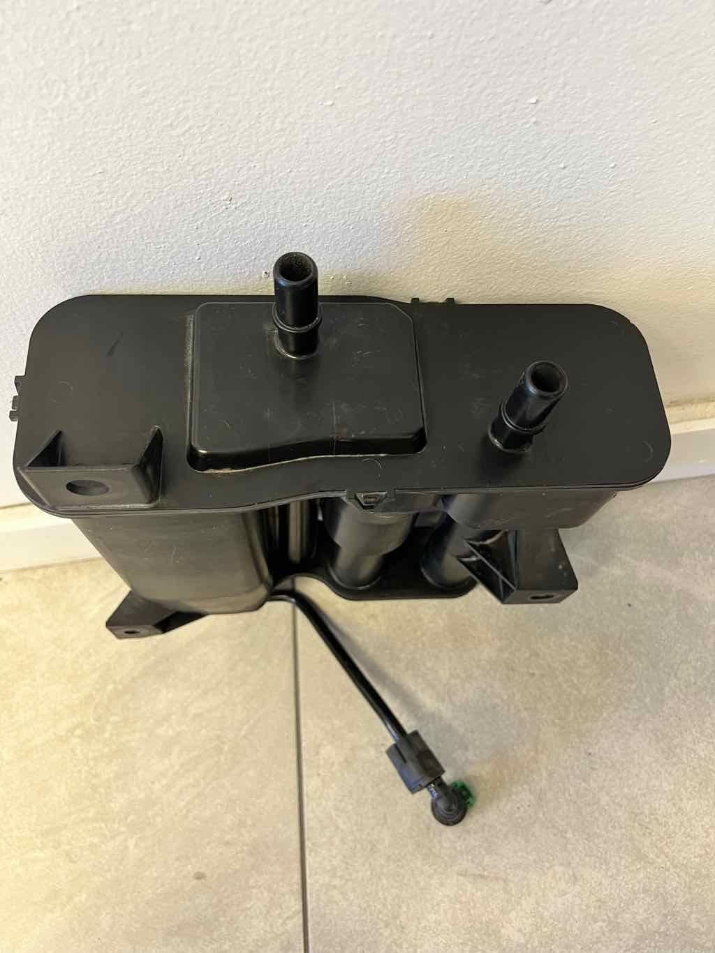 Evaporator Canister GMC TERRAIN 19 eBay