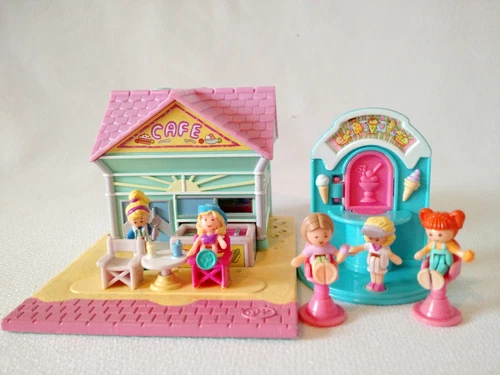 1993 Polly Pocket Pollyville Beach Café and 1996 Ice Cream Stand Complete Nice