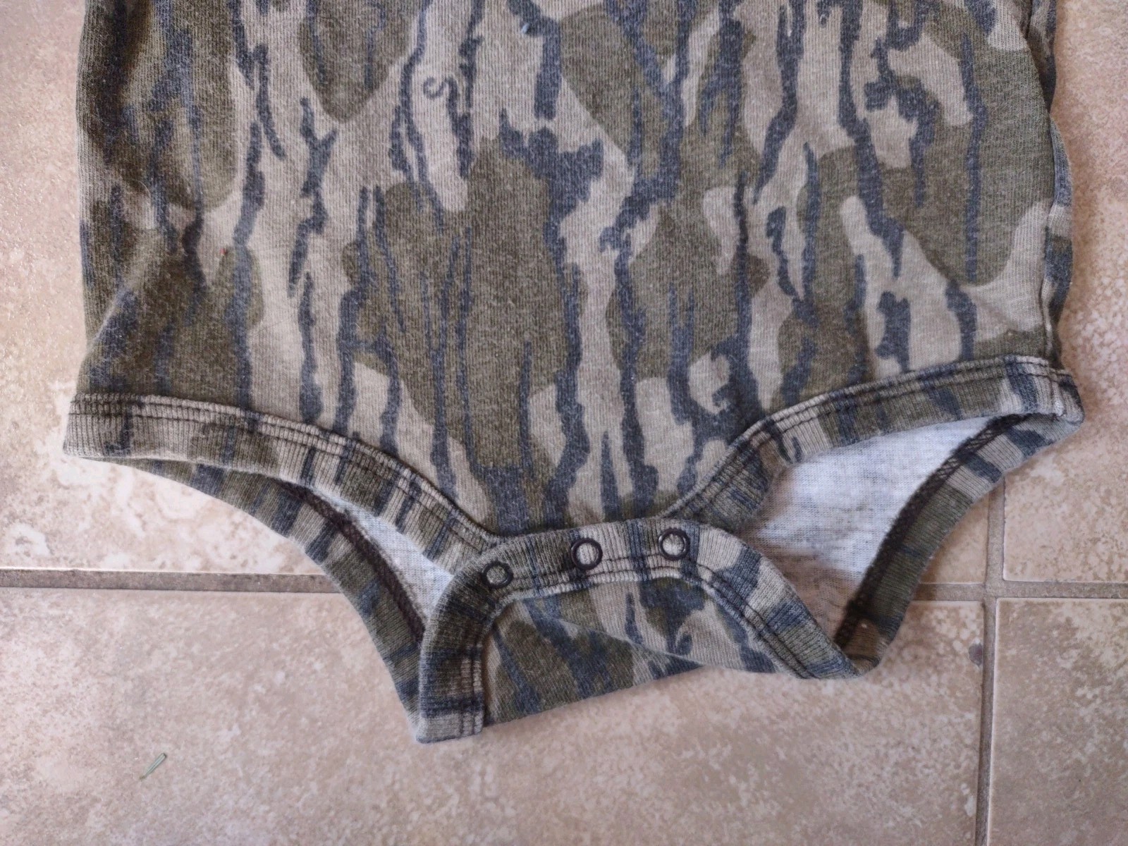 CARHARTT Baby Long Sleeve Camouflage Bodysuit Size 18M Cool Kid Infant Clothing thumbnail 5