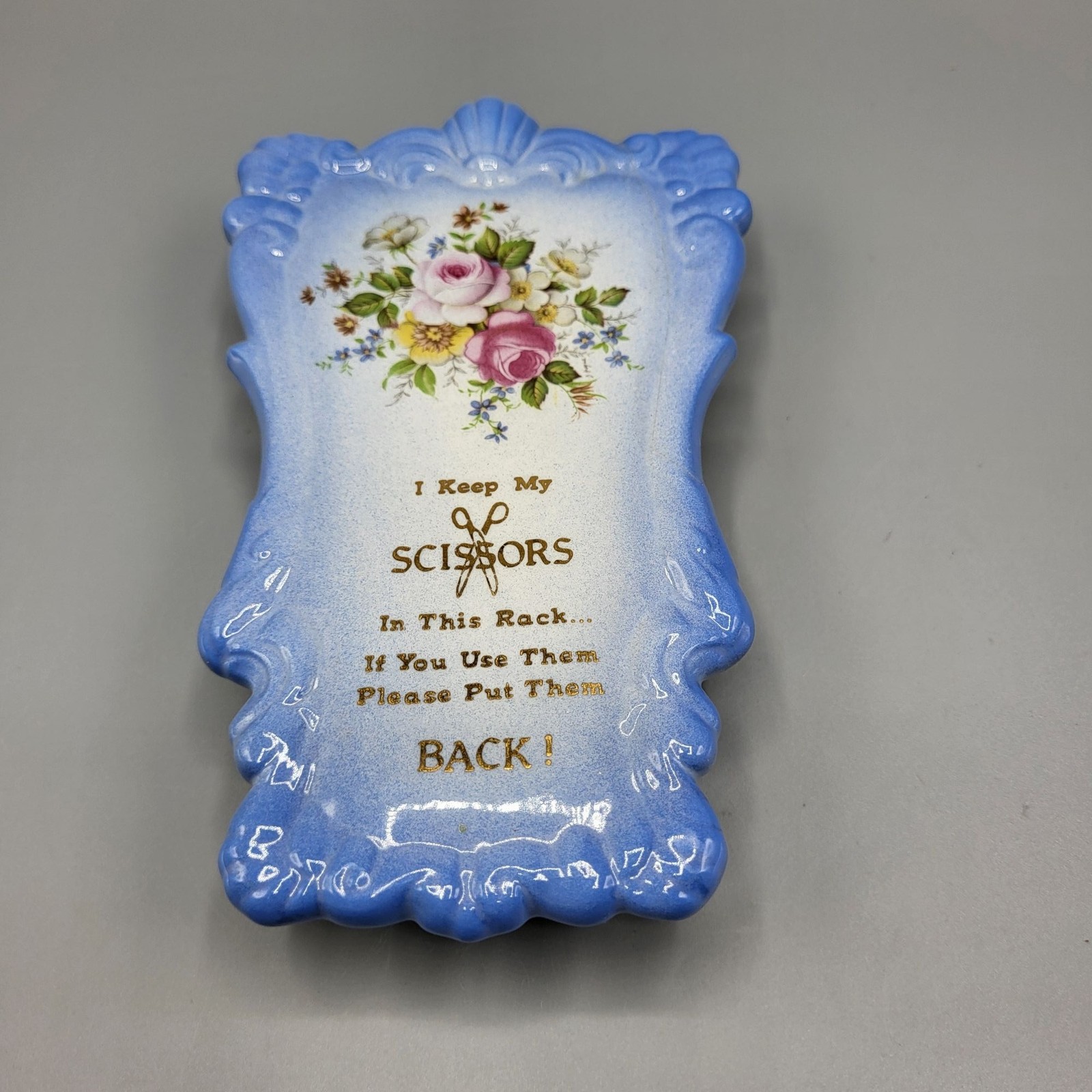 Vintage Blue Ceramic Scissors Holder Floral Design Wall Mount CRACKED & REPAIRED
