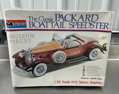 Monogram Model Kit Classic 1930 Packard Boat Tail Speedster 1/25 Scale SEALED
