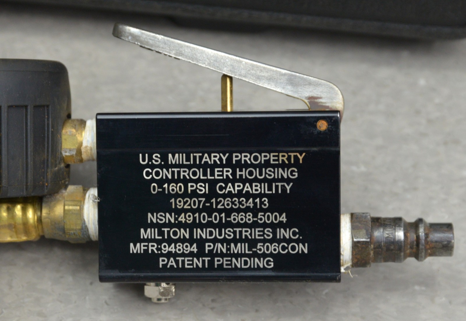 Milton Industrie 17-6F-506 Universal High Flow Safety Tire Inflator Kit Military