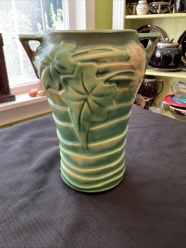 Vintage ROSEVILLE Luffa Pattern #688 (8.5”) Green Dual Handled Vase W Sticker