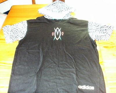 Adidas T-Shirt Dikembe Mutombo mit Kapuzze Hoody, Gr. S = 44/46, Sammlerstück