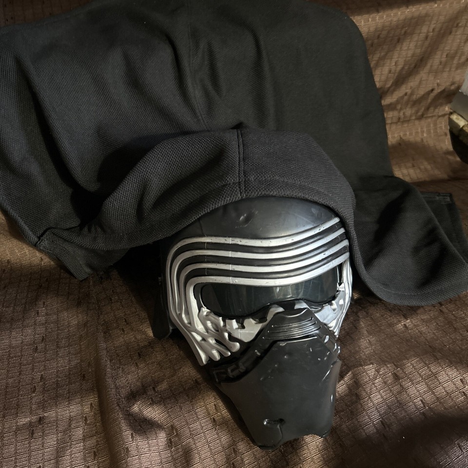 Star Wars Rare Disney Store London Force Awakens Kylo Ren Mask Voice W