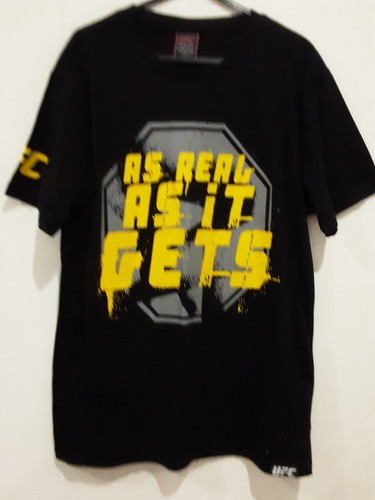 UFC T Shirt Mens Adult Size Medium Short Sleeve Black Logo Fighting - Picture 2 of 9
