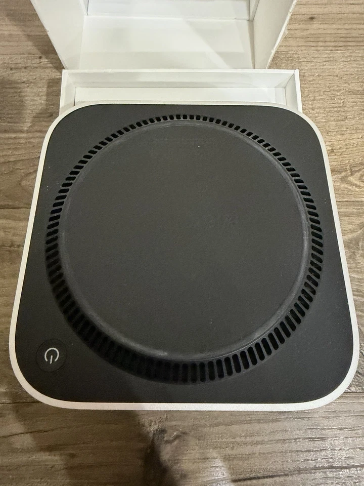 Apple MAC Mini M4 2024 Model A3238, 10C CPU/10C GPU/24GB/512GB Silver Near Mint - Image 4 of 4