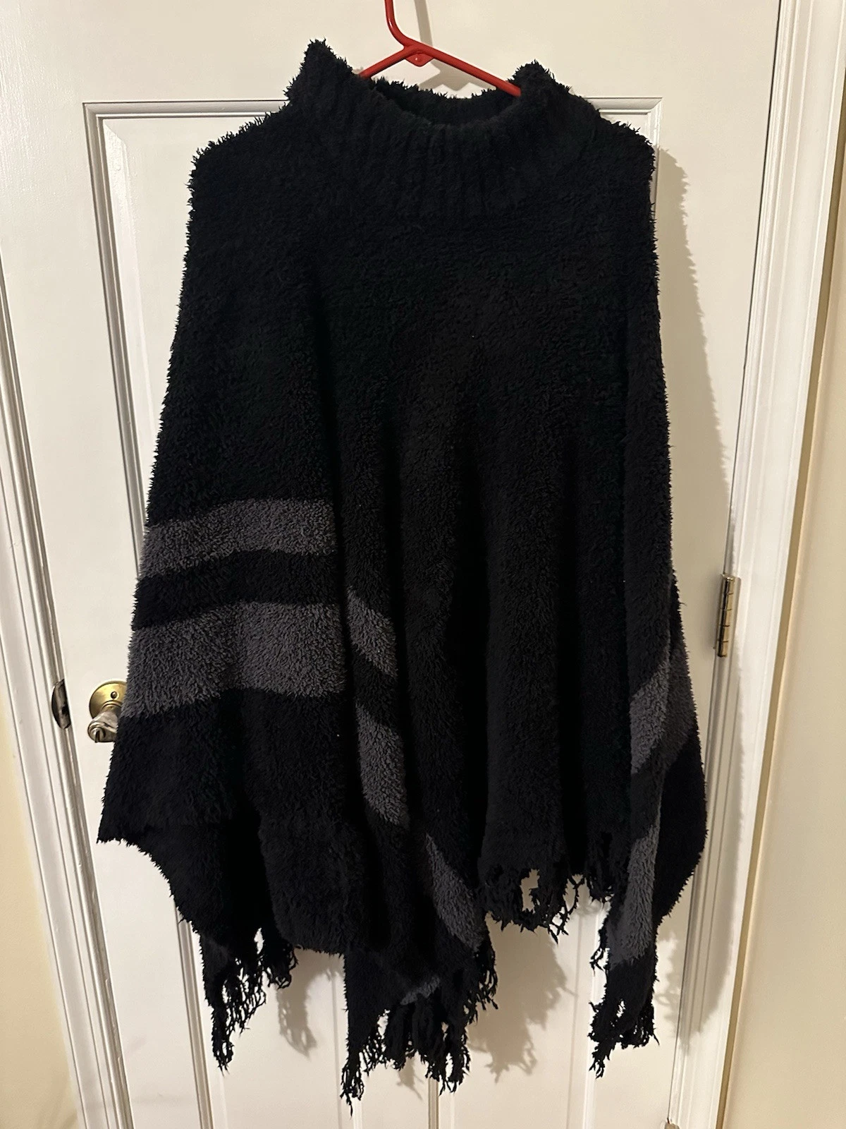 Barefoot Dreams 'Cozy Chic Beach' Fringe Lounge Poncho One Size