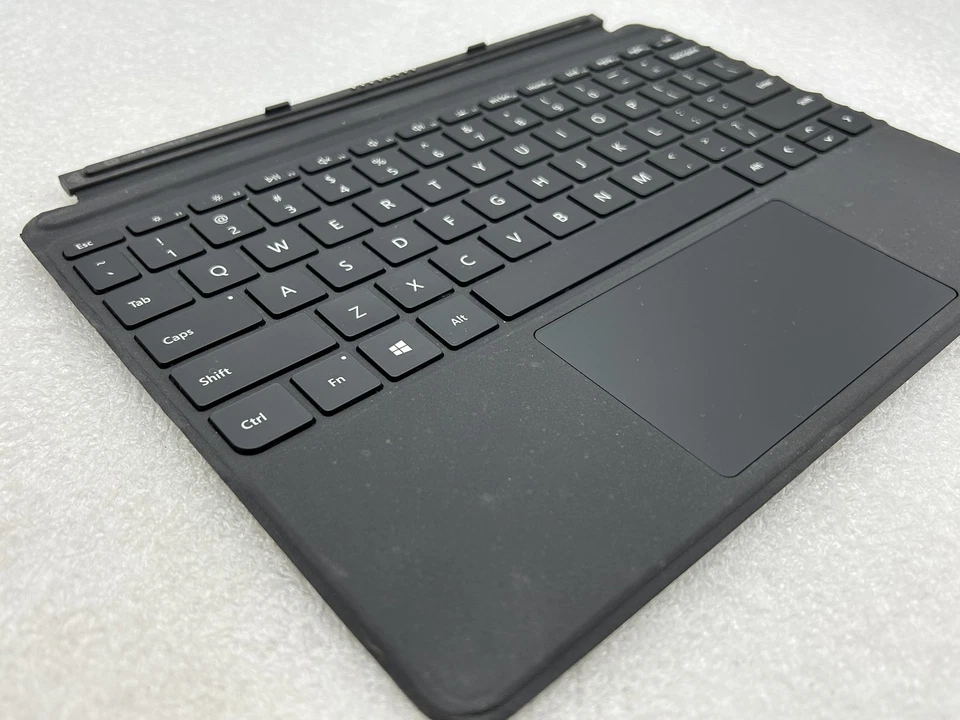 Microsoft Surface Go Type Cover - BLACK Model 1840 W/ FREE SHIPPING - Image 3 of 4