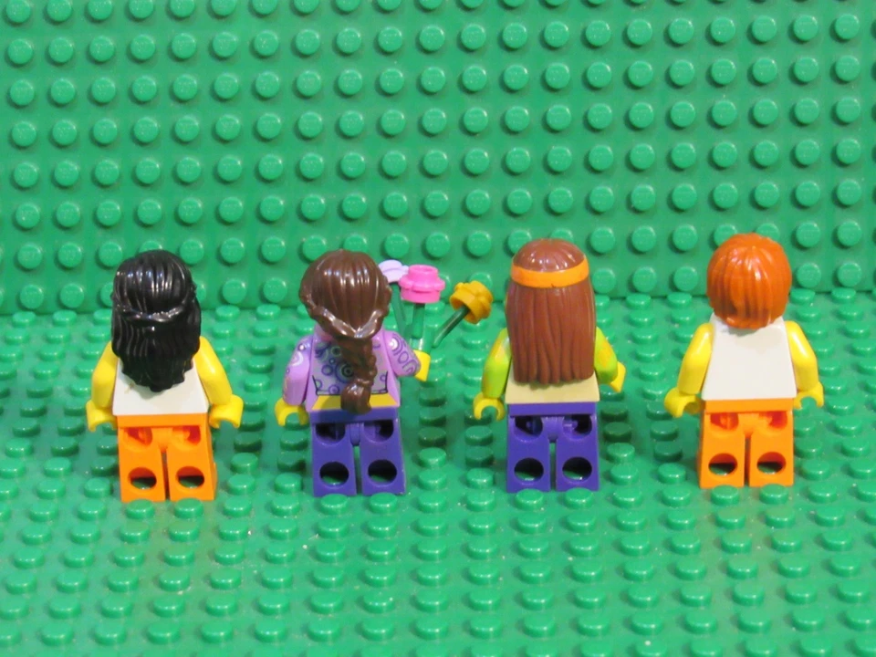 Lote de 4 minifiguras Lego hippie paz amor madera flor niño HP32 Foto 4 de 4
