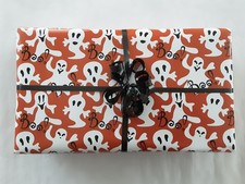 Children's Halloween Pass the Parcel 10,12,14,16,18,20 layers (Orange Ghost)
