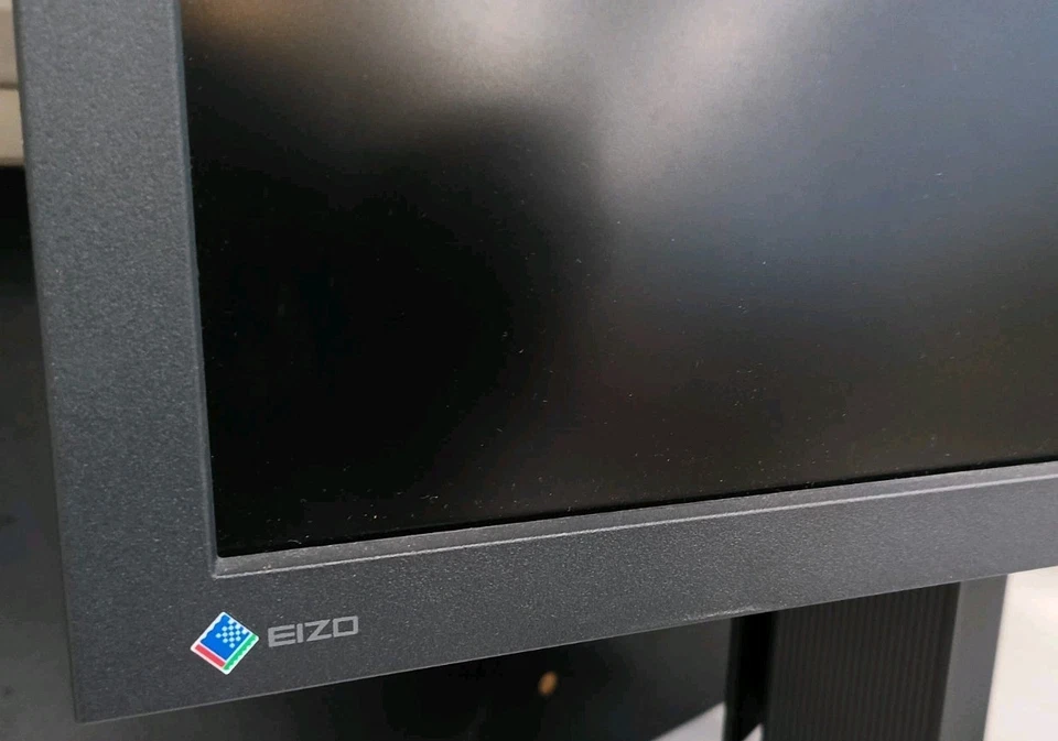 Eizo FlexScan S2242W BK 22" LED IPS Panel Monitor W/ Stand Medical Grade - Image 3 of 4