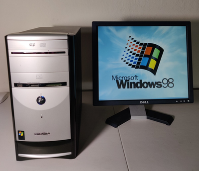 eMachines Windows 98 Pentium 4 2.8Ghz Computer, 512MB RAM, 40GB HD