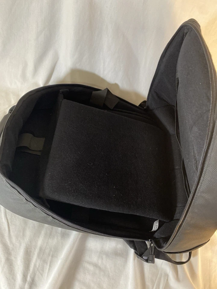 Microsoft Xbox Padded Videogame Console Travel Backpack Bag Black - Image 3 of 4