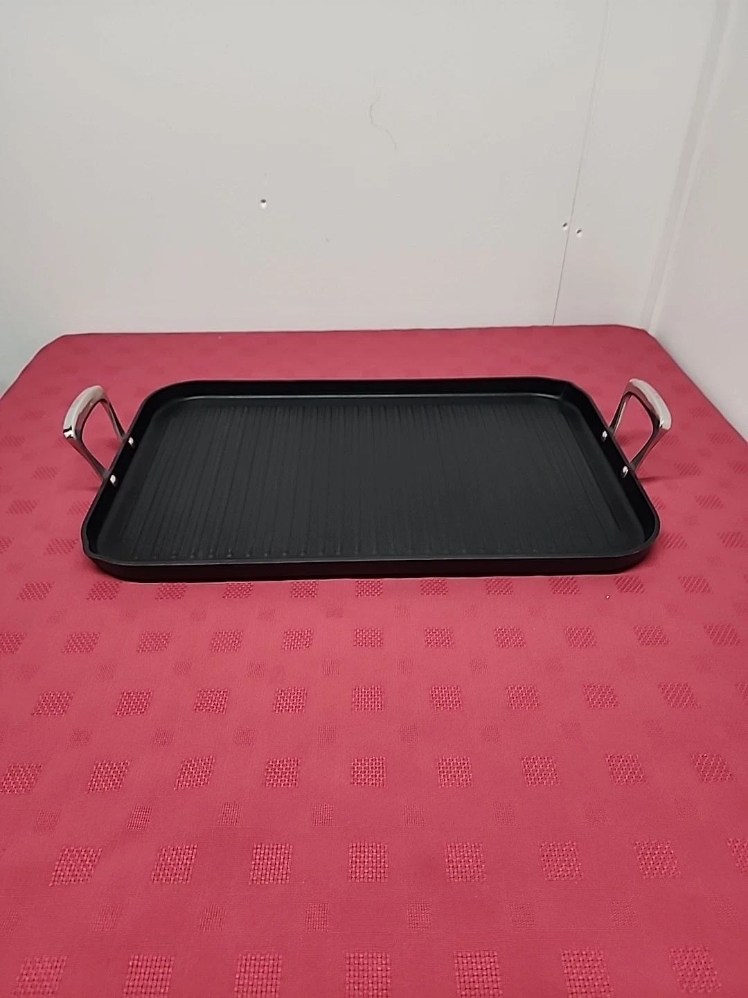 All-Clad B1 Hard Anodized Griddle Pan PFOA Free Nonstick Double Burner New
Opens in a new window or