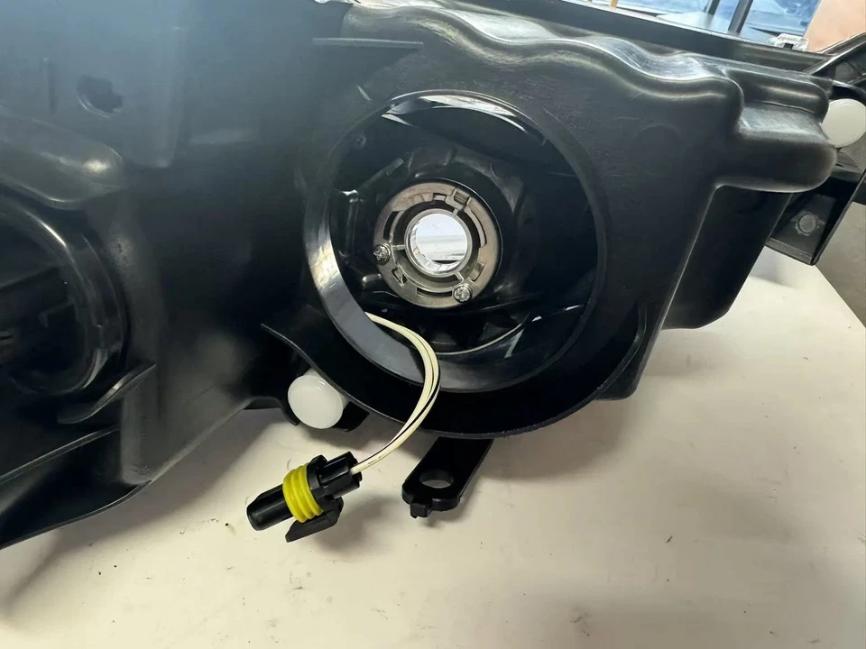 Halogen Headlight RIGHT For TOYOTA Camry 2015-2017 Petrol ASV50 Hybrid AVV50 TY- - Image 4 of 4