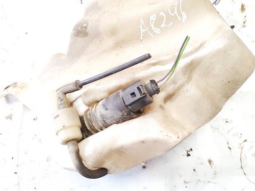 Waschwasserpumpe, Scheibenreinigung  Volkswagen Passat DE1713475-66