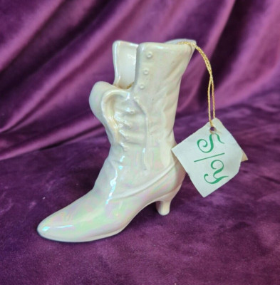Vintage Miniatur schillernder glänzender viktorianischer Stiefel hergestellt in Chikaloon Alaska