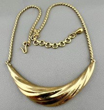 Vintage Monet Necklace Sculptural Polished Crescent Pendant Gold Tone Signed 15”