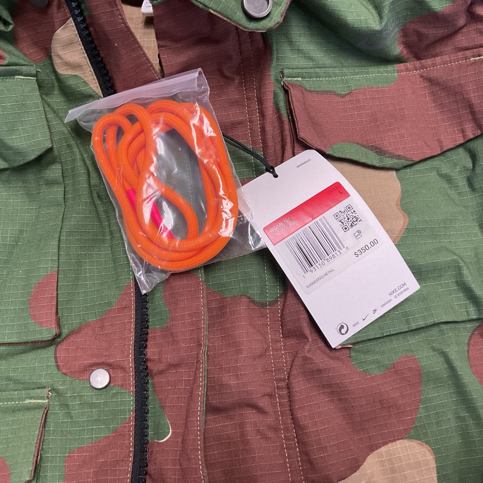 NIKE X OFF-WHITE WOMEN'S CAMO JACKET CK5623-385 Women’s LARGE thumbnail 3