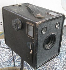 Vintage AGFA Box Camera   Uses AGFA B2 Film   Untested