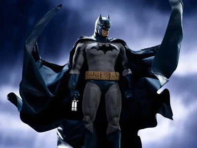 GONG by POPMART Batman: Hush 1/12 Scale Batman Action Figure - Image 1 of 4