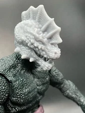 Savage Crucible Frilled Lizard Head Unpainted