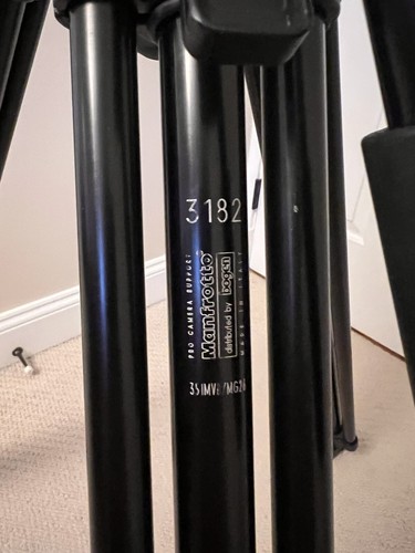 Manfrotto Bogen 3182 Tripod Legs, 501 (3433) Pro Video Head, MBAG120P Padded Bag - Picture 5 of 15