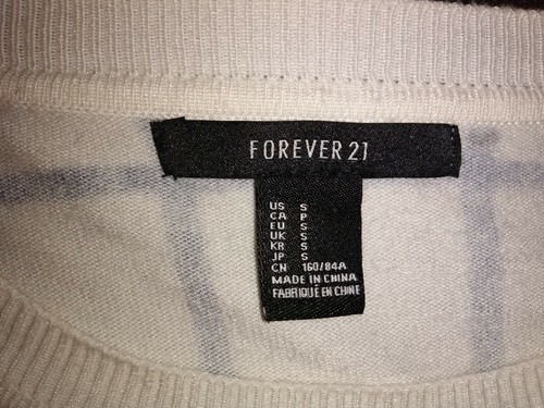 Asymmetrischer Pullover dunkelblau auf weiß graphisch kariert klein modern NERD Achse STEM - Bild 9 von 9