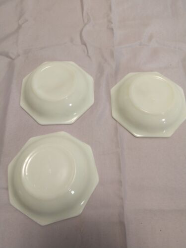 Akro Agate tea set White Octogon saucers, bowl - Picture 2 of 2