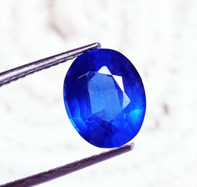 Topaze Bleue Du Brésil – 6,34 Carats, Coupe Ovale, Clarté VS1, Couleur Bleu Mer, Sans Emballage