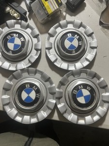 Genuine BMW Hub Cap 36-13-1-093-908