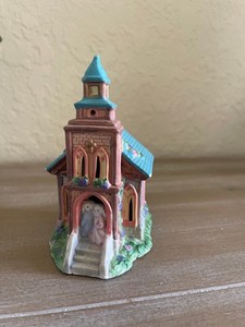 Collectible 1980'S Miniature Church Figurine "BUNNY MARRIAGE IN CHURCH" ceramic