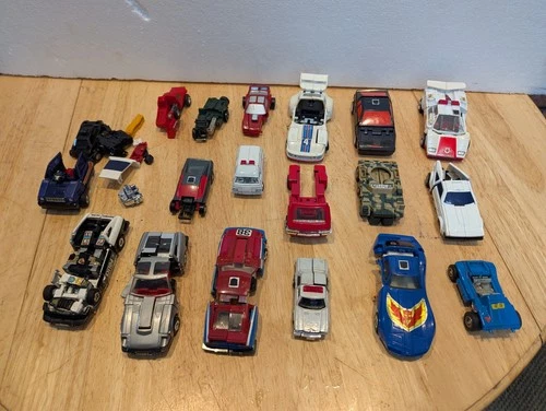 VTG 1980s Transformer Lot of 15+ Figures-Broken or Incomplete for Parts/Repair