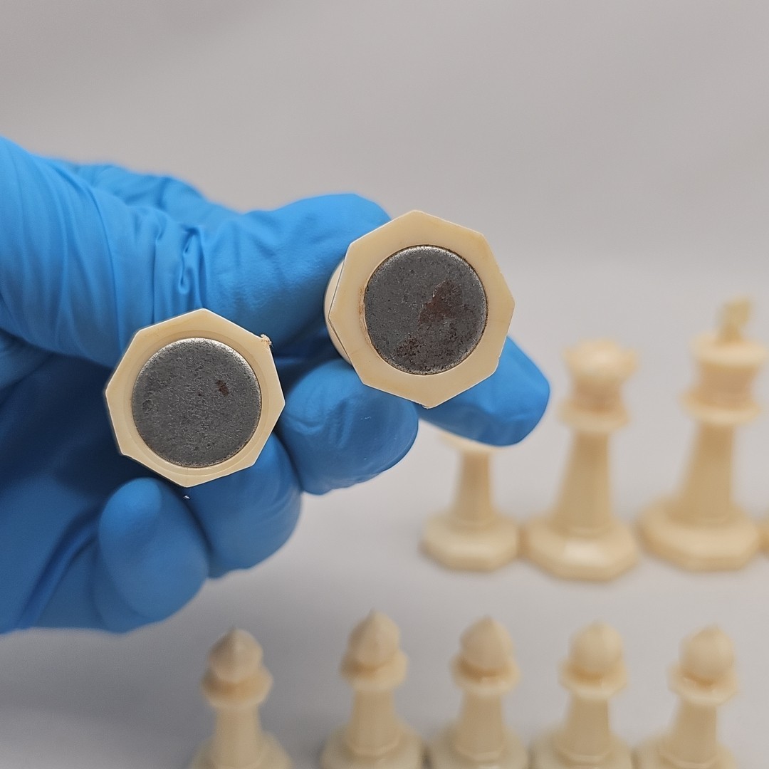 Replacement Drueke Chess Pieces Off-White Octagonal Plastic Weighted, 16 Pieces