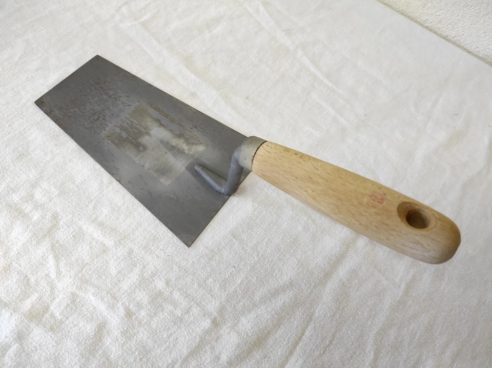 Outil à main Maçonnerie, Platerie Truelle 11 x 18 cm - Photo 1/4