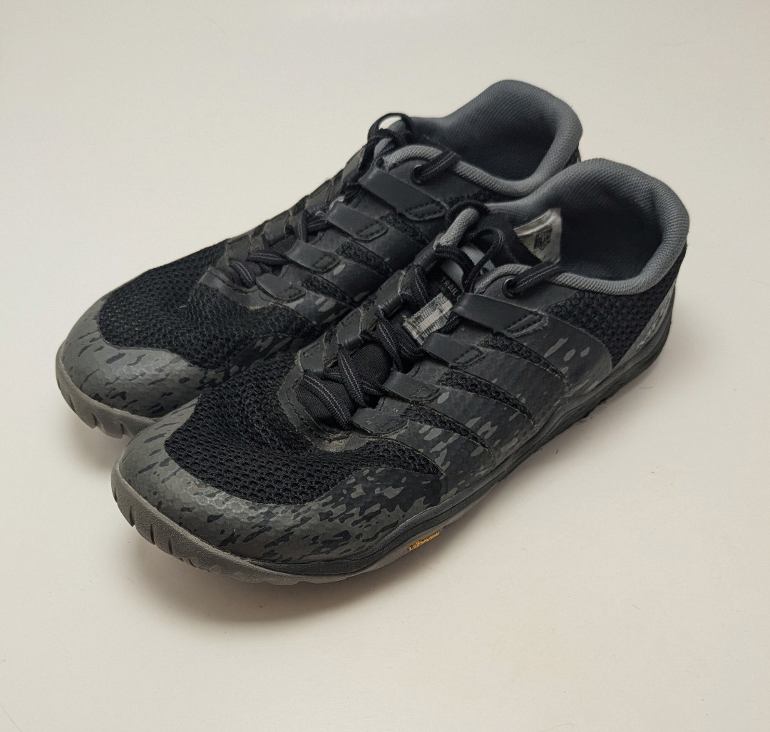 Scarpe da corsa donna Merrell Trail Glove 5 nere a piedi nudi treno J52850 taglia 7 5