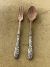 (2) Silverplate National Silver Co. NARCISSUS Serving Pcs  - Wooden - Rare