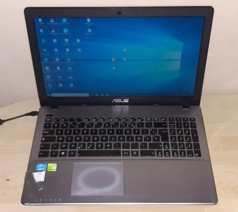PC PORTABLE ASUS X550C Core i3 @ 3rd Gen. NVidia WINDOWS10 + OFFICE + CHARGEUR - Photo 3/4