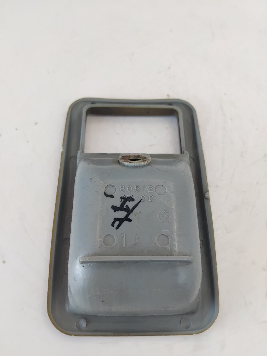 レリーズカバー 1979-1983 Datsun Nissan 280ZX Interior Door Handle Trim