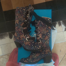 John Fluevog Adanac boots size 12W 10M New